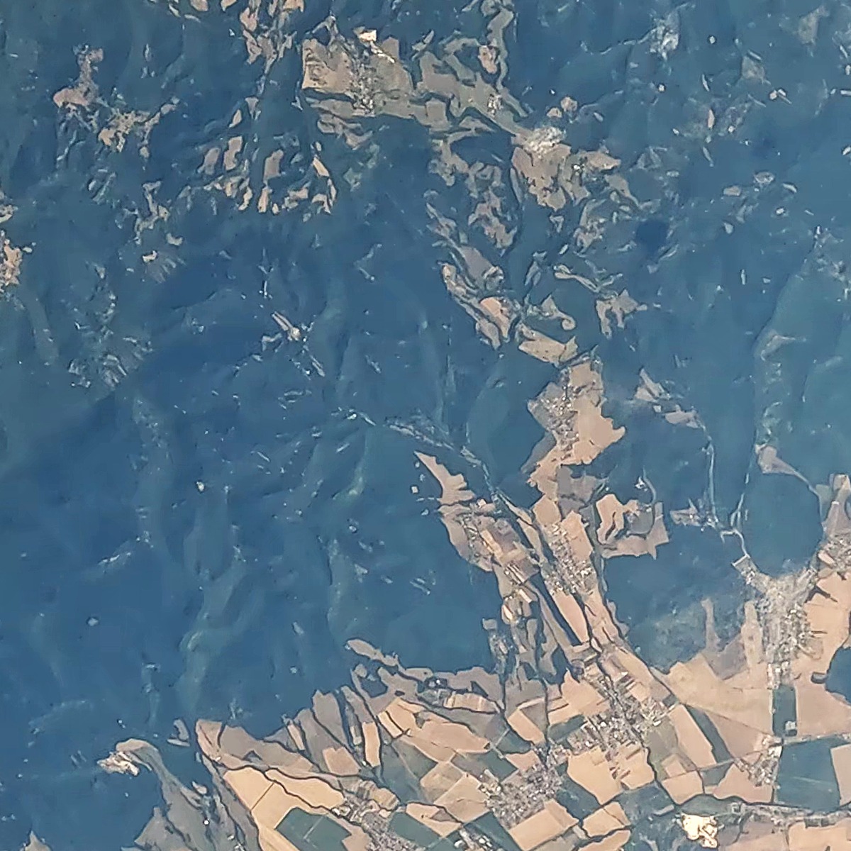 High-resolution view from stratospheric altitude